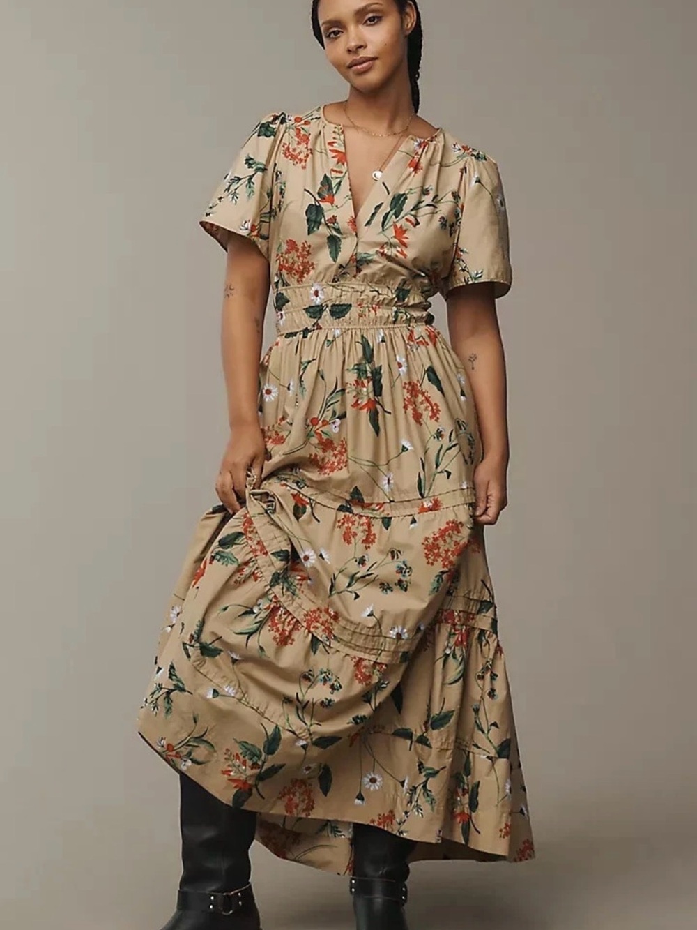 Anthropologie Somerset Maxi Dress Size Medium Floral Tiered Maxi Dress in Beige